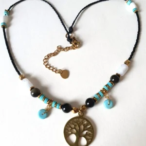 Collier de la collection Vitae, modèle turquoise. Vue à plat.